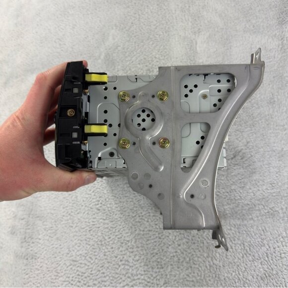 Toyota Prius Hybrid 2005 OEM Factory Radio CD/Cassette Player 86120-4700 Model - Picture 6 of 11